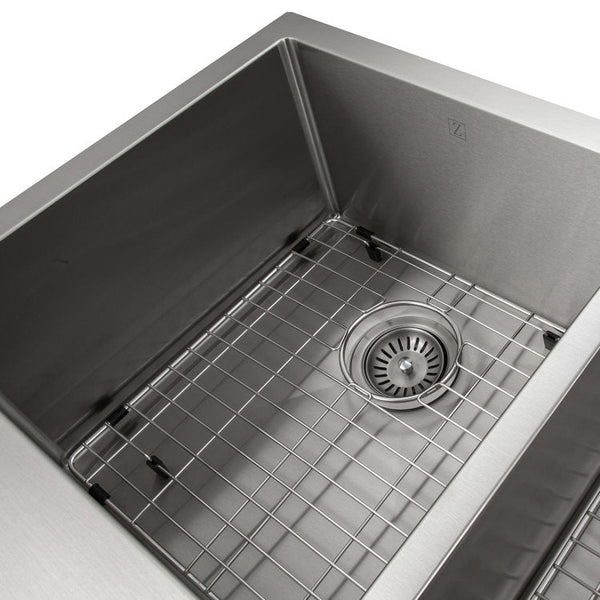 ZLINE 36 in. Niseko Farmhouse Apron Mount Double Bowl Stainless Steel Kitchen Sink with Bottom Grid (SA50D-36)